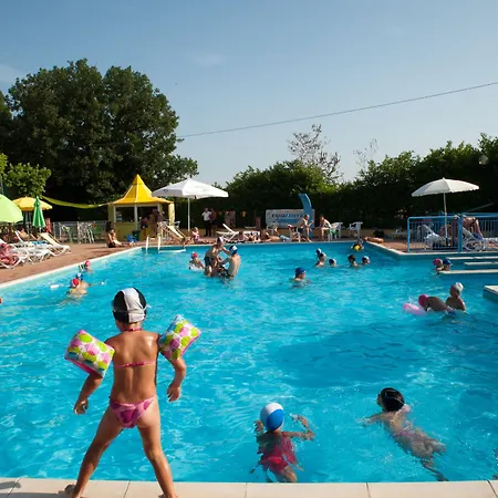 Village 3* Assisi