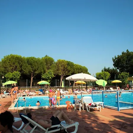 Tatil parkı Village