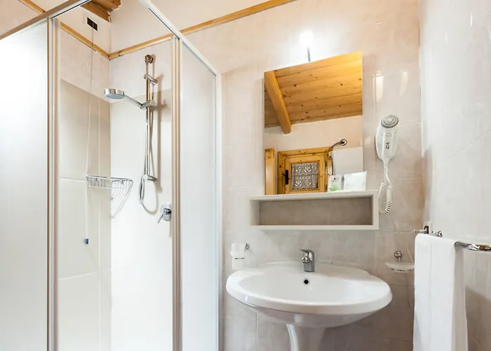 Village Kompleks wypoczynkowy 3*